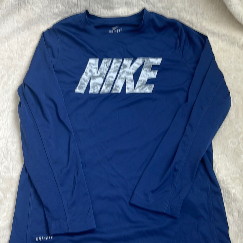 Nike Dri-Fit Youth Large